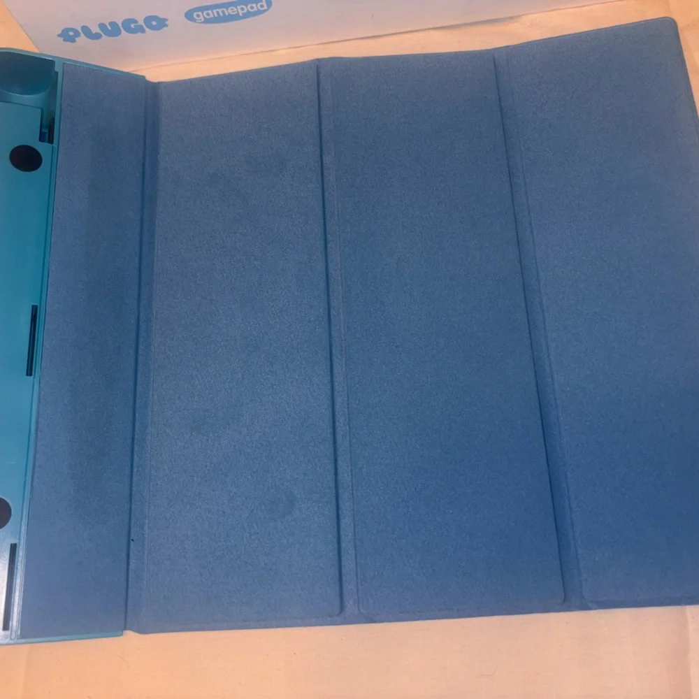 Plugo Gamepad In Box Shifu Enables Hands-on Play Without Touching The Screen-New